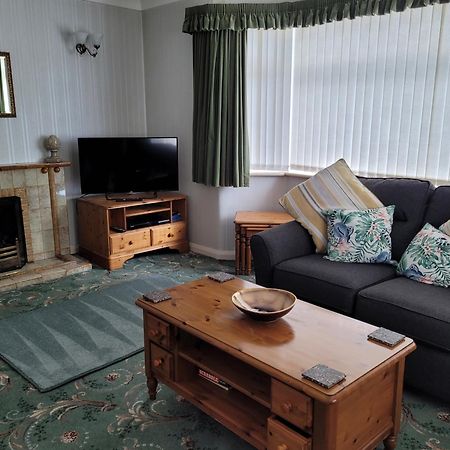 The Hermitage Private Detached Bungalow Villa Rhyl Dış mekan fotoğraf