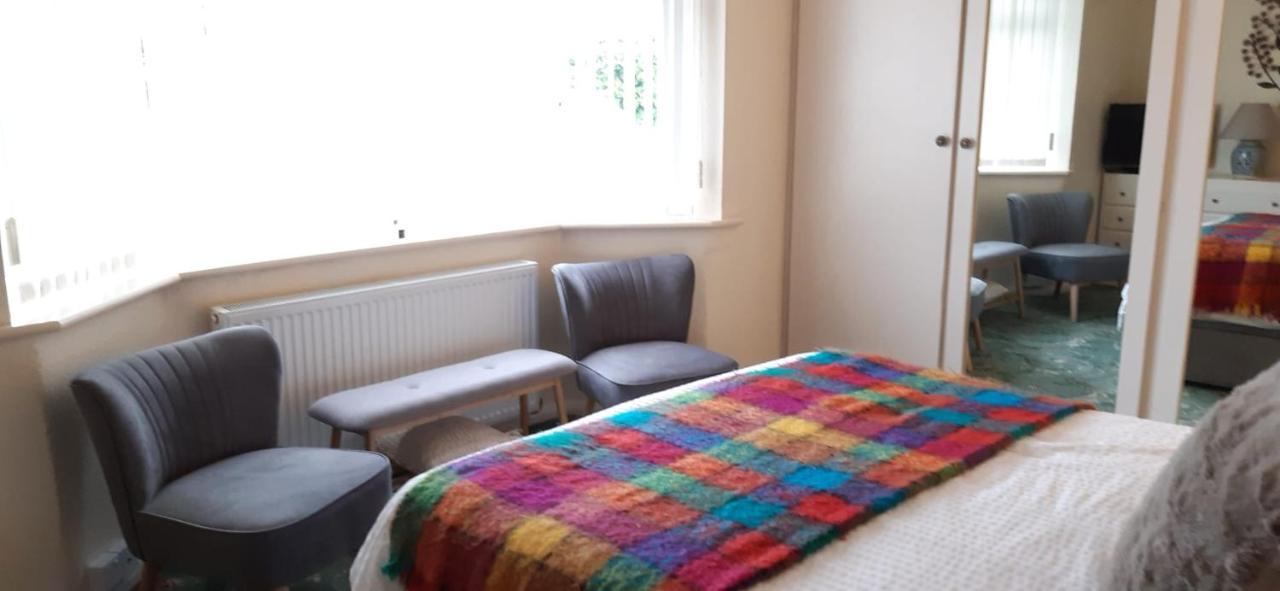 The Hermitage Private Detached Bungalow Villa Rhyl Dış mekan fotoğraf