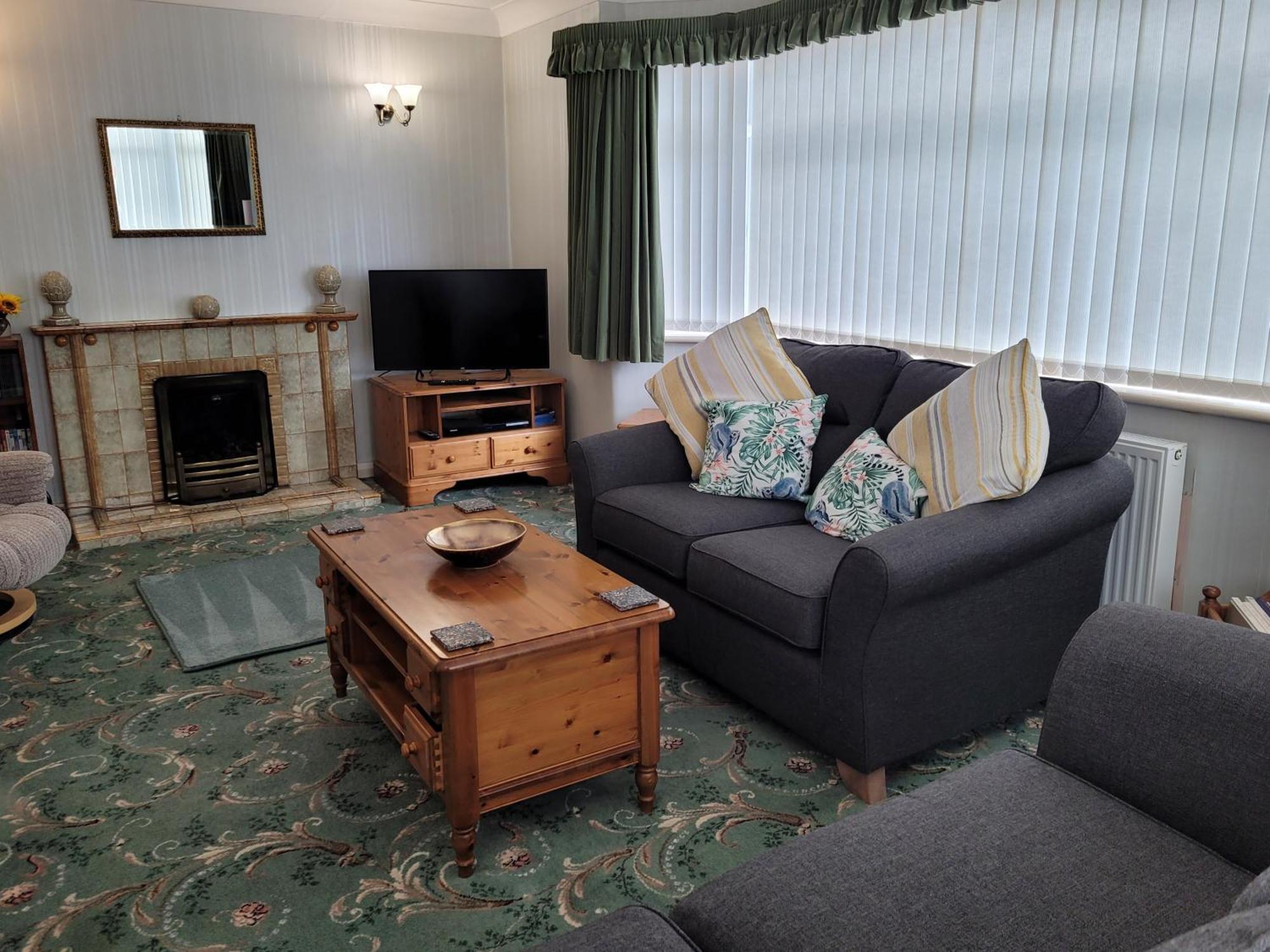 The Hermitage Private Detached Bungalow Villa Rhyl Dış mekan fotoğraf
